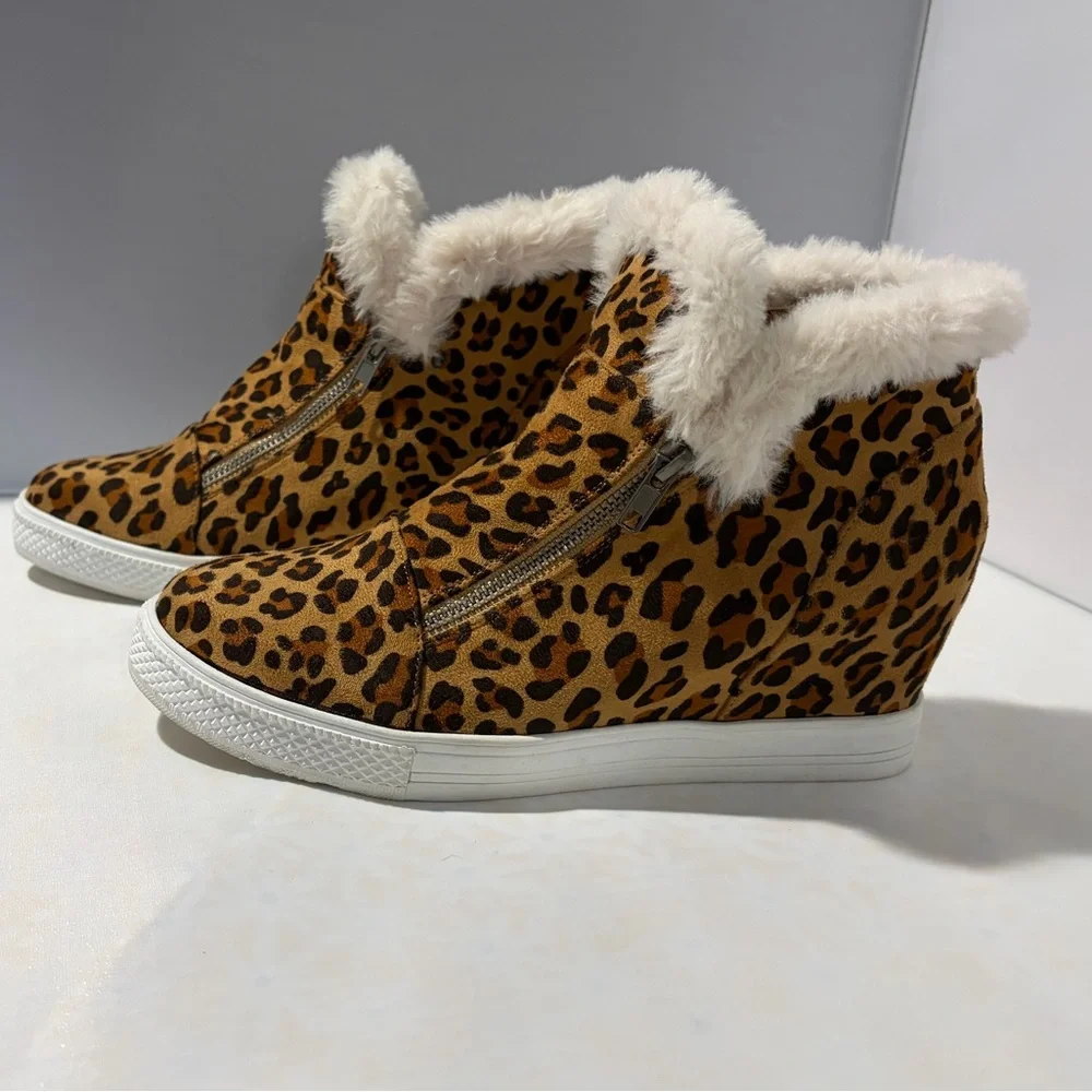 Leopard Print Fur-Lined Wedge‎ Booties
